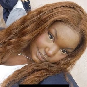 Meet your Posher, Ania